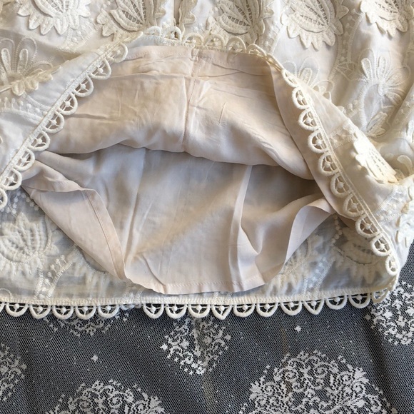 Like new Zara guipure lace skirt 100% cotton - Picture 3 of 5